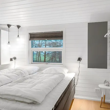 Holiday home Lovely With Modern Facilities, Close To The Water Roslev