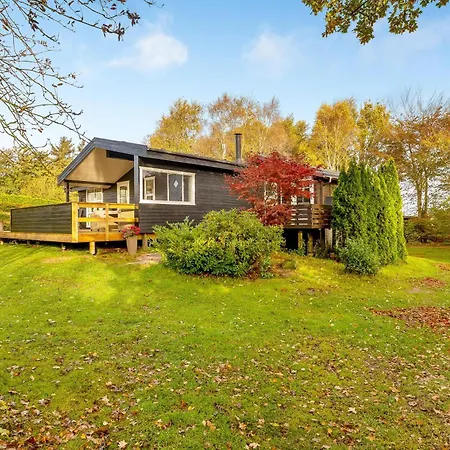 Lovely With Modern Facilities, Close To The Water * Roslev