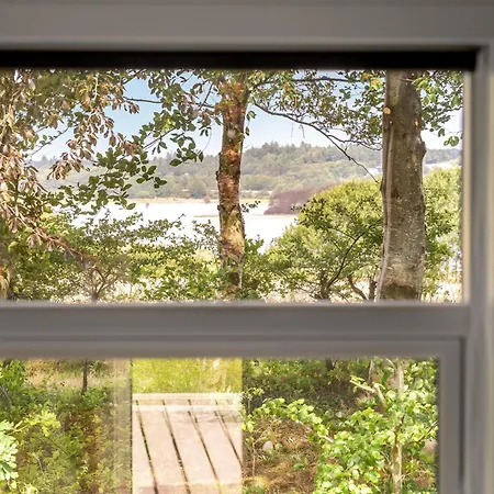 Lovely With Modern Facilities, Close To The Water Casa vacanze